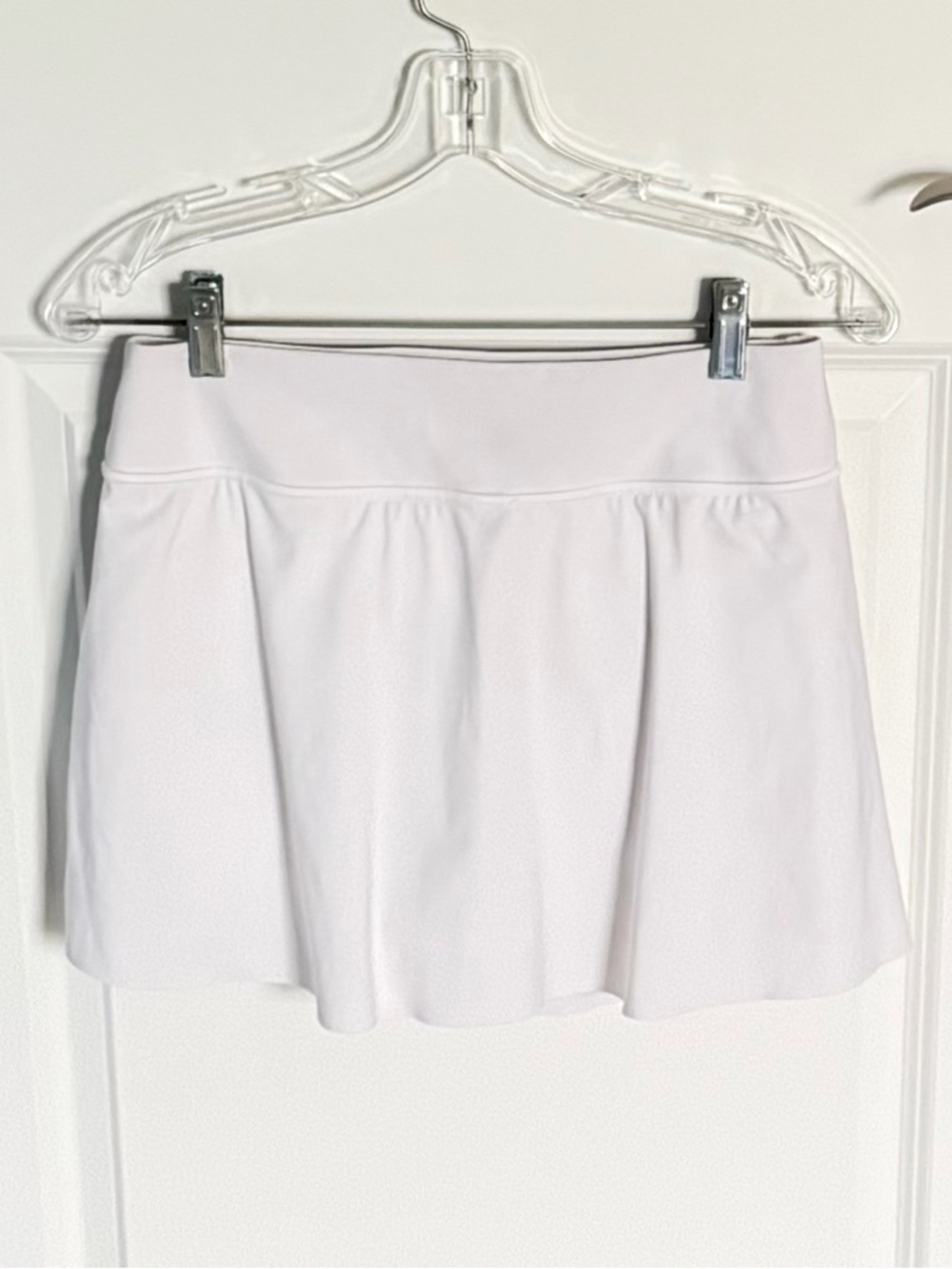Athleta Women's White Ace Advantage High Rise 13.5" Skort Medium 39788 - Picture 4 of 16